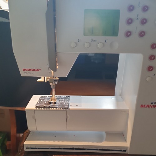 Bernina activa 220 electronic - bernina,