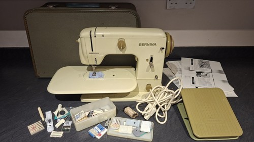 Bernina 700 sewing machine - sewing,
